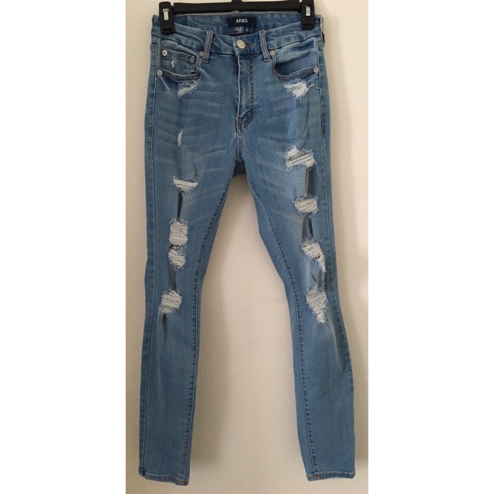 Aeropostale High Rise Curvy Ripped Skinny Jeggings